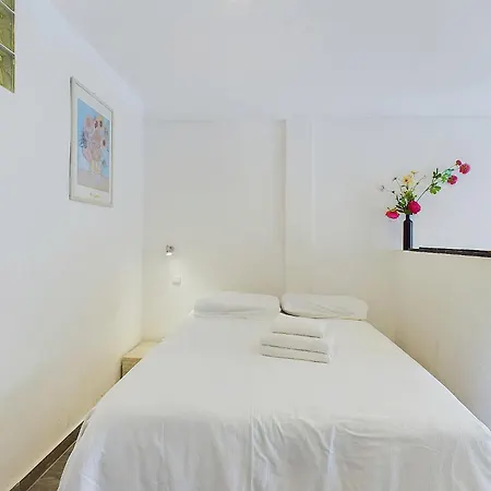 Apartment Valentina 16/18 Rue Rouaze