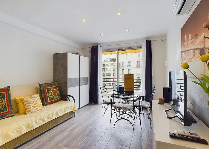 Valentina 16/18 Rue Rouaze Apartman *