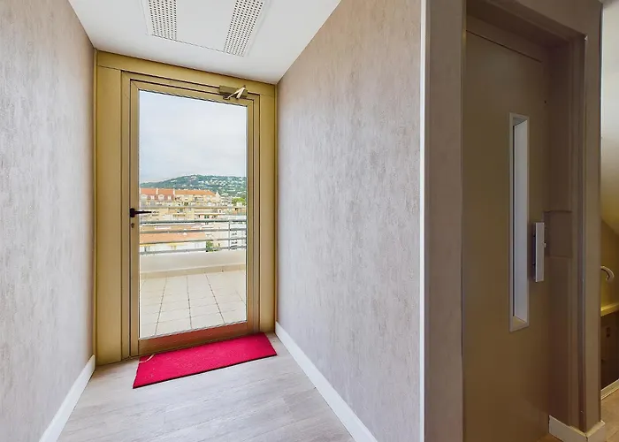 Apartman Valentina 16/18 Rue Rouaze Cannes