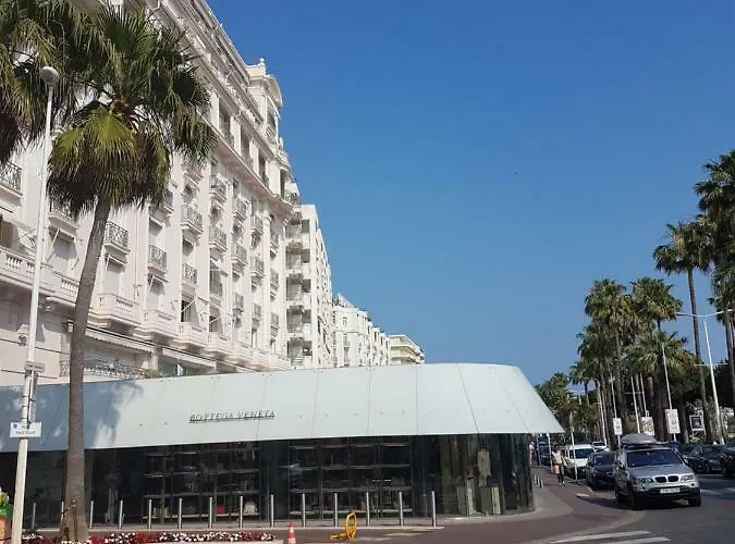 Valentina 16/18 Rue Rouaze Apartman *